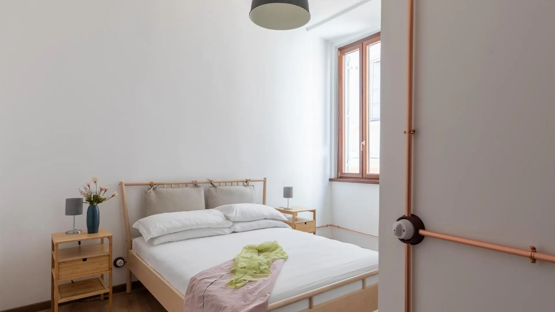Iflat Bright Brand New 3-Bedroom Apt In Monti Rom