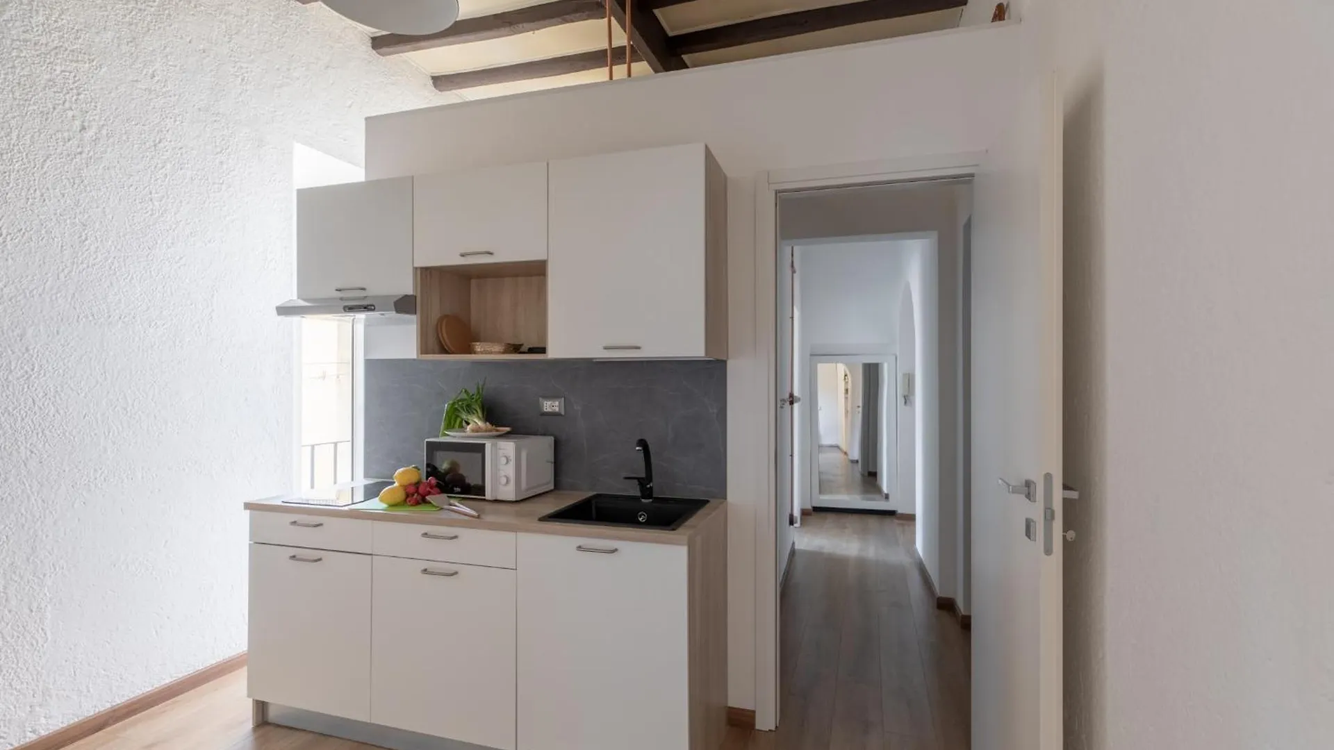 Iflat Bright Brand New 3-Bedroom Apt In Monti Rom
