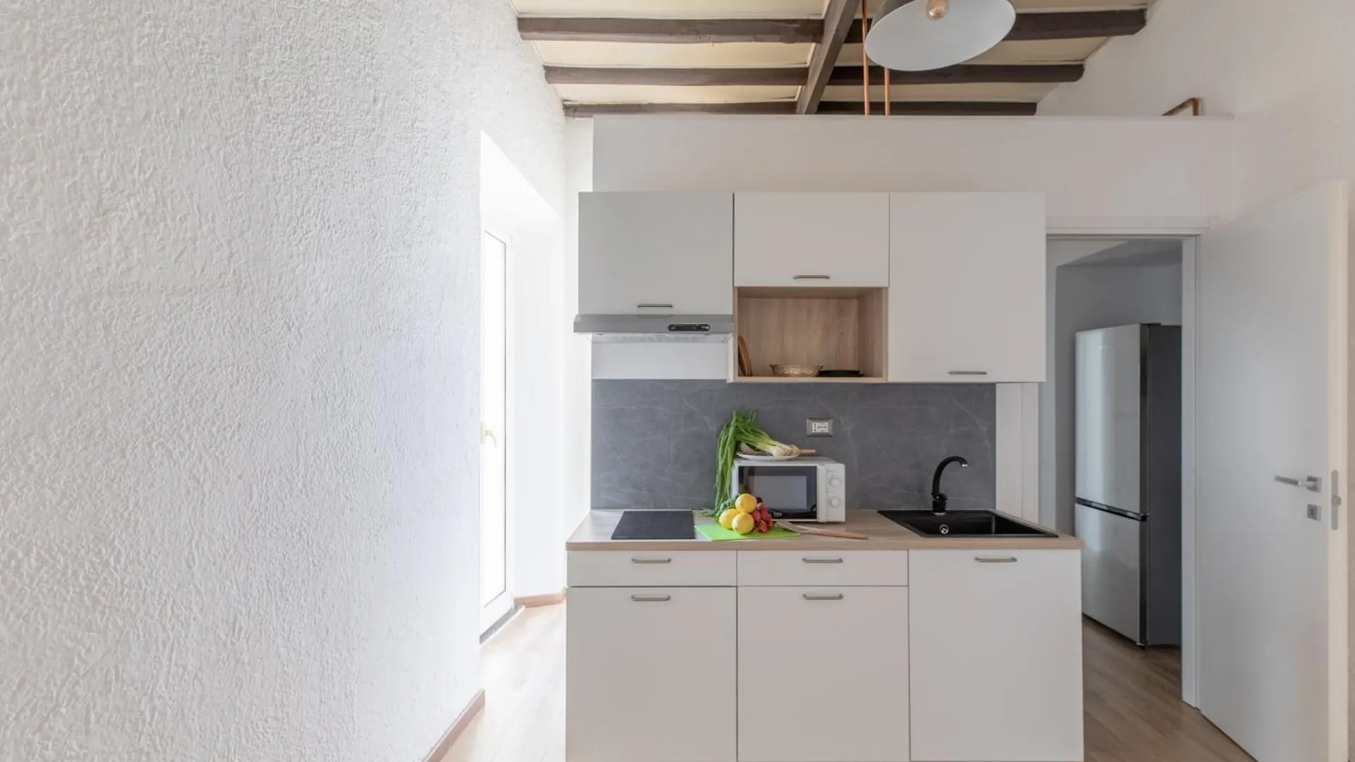 Iflat Bright Brand New 3-Bedroom Apt In Monti Rome Italy
