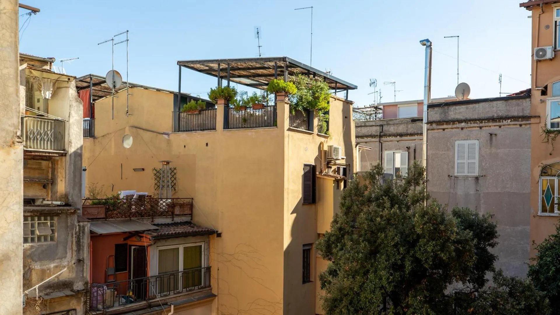 Apartment Iflat Bright Brand New 3-Bedroom Apt In Monti Rome